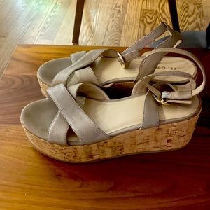 MGemi Angela shoe, wore only a few times in great condition.